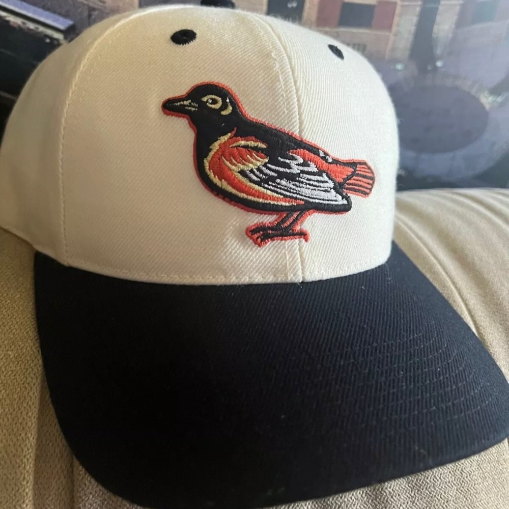 Vintage Baltimore Orioles MLB Signatures Ed West Snapback Cap Hat 90s